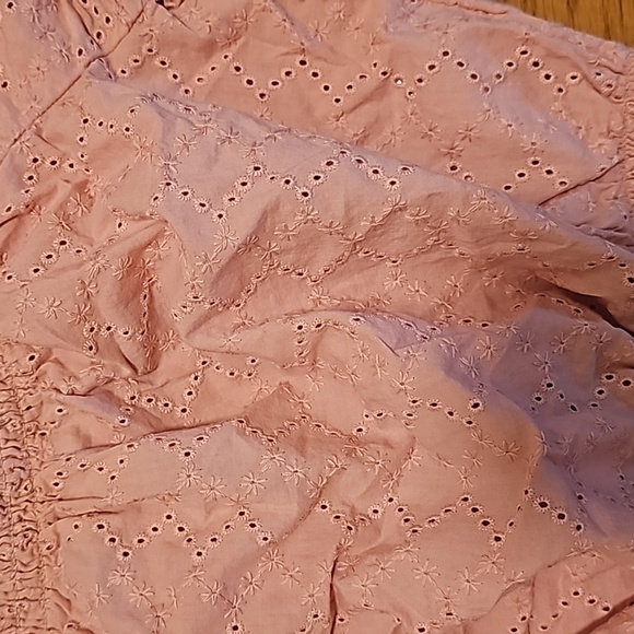 NWOT tops from H&M cropped eyelet pink top, green floral wrap blouse size 8 - Picture 6 of 7